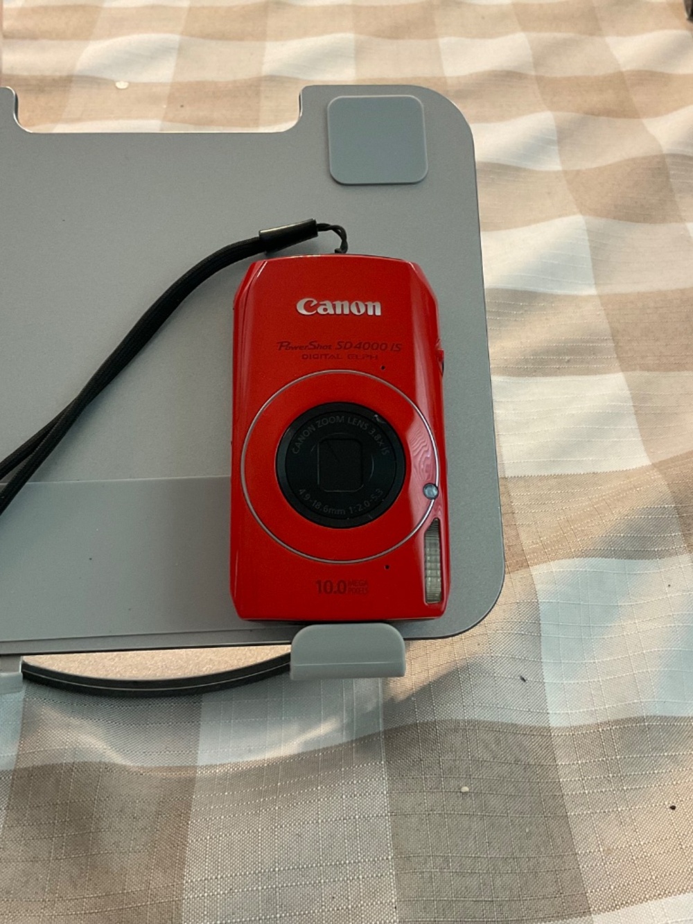 Digital Camera - Picture 2 of 5